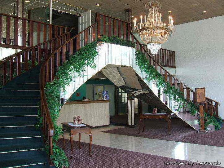 A Victory Inn & Suites - Маскігон Інтер'єр фото