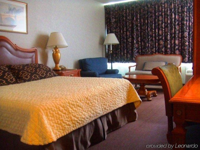 A Victory Inn & Suites - Маскігон Номер фото