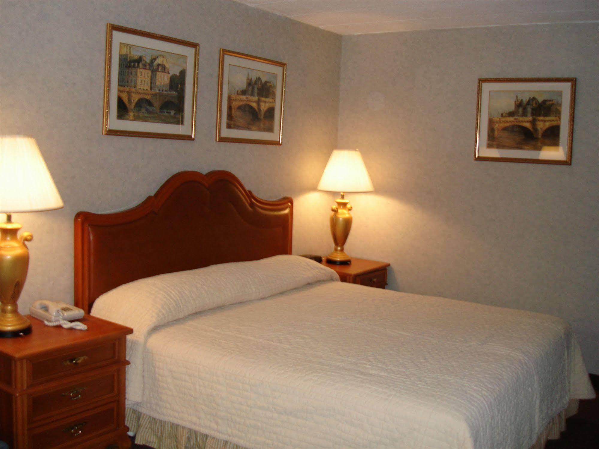 A Victory Inn & Suites - Маскігон Номер фото